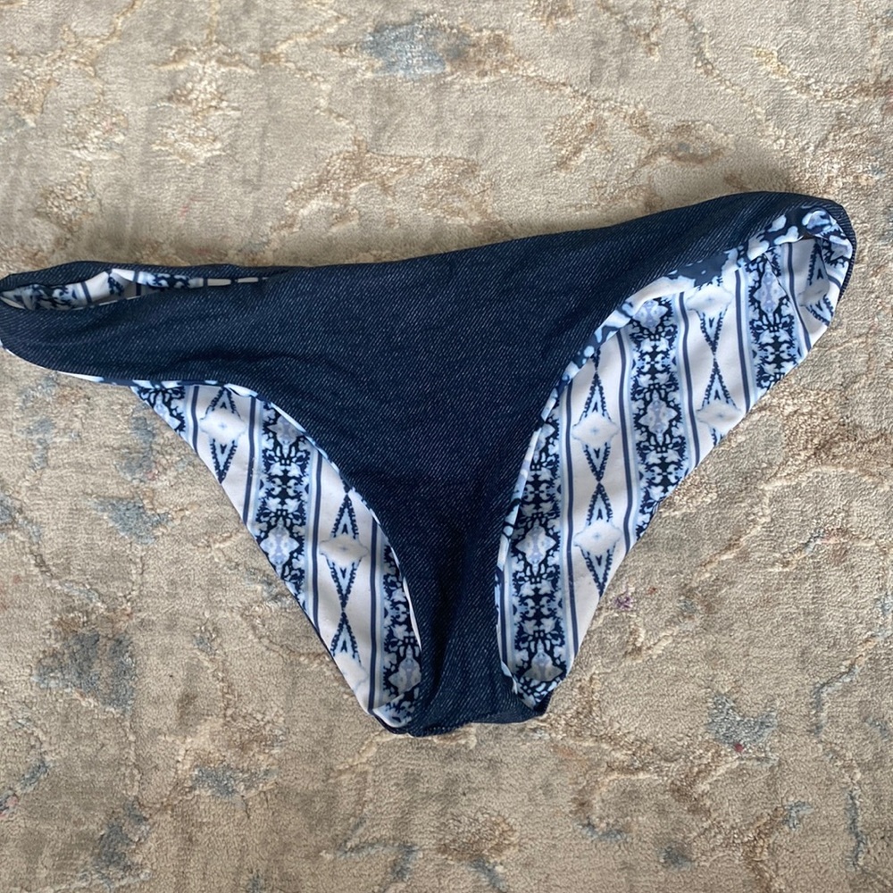 NWOT L Space Reversible Bottoms
